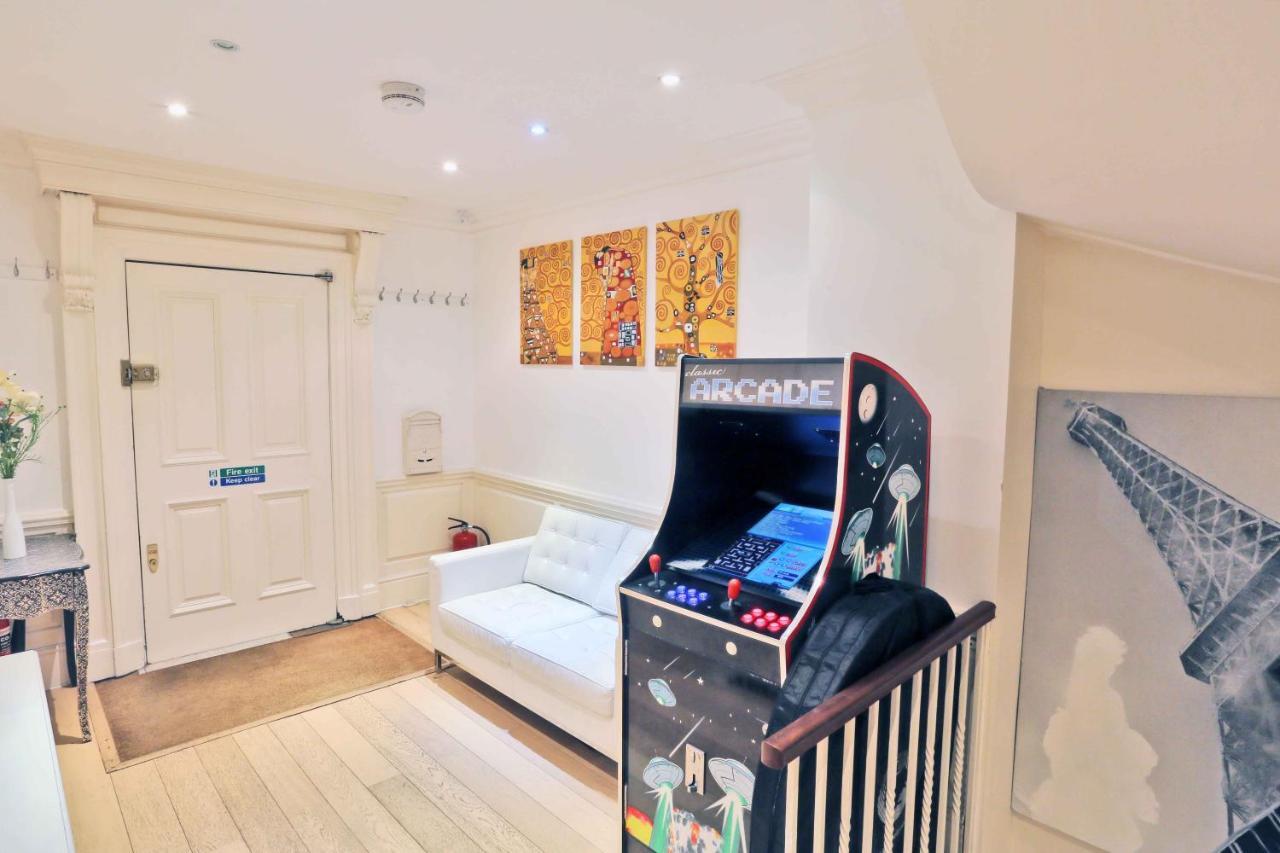 Piccadilly Circus Suites London Exterior photo