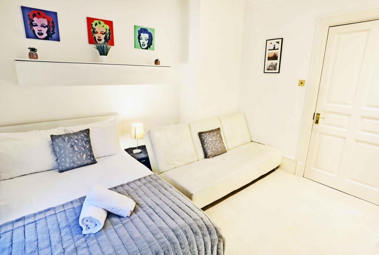 Piccadilly Circus Suites London Exterior photo
