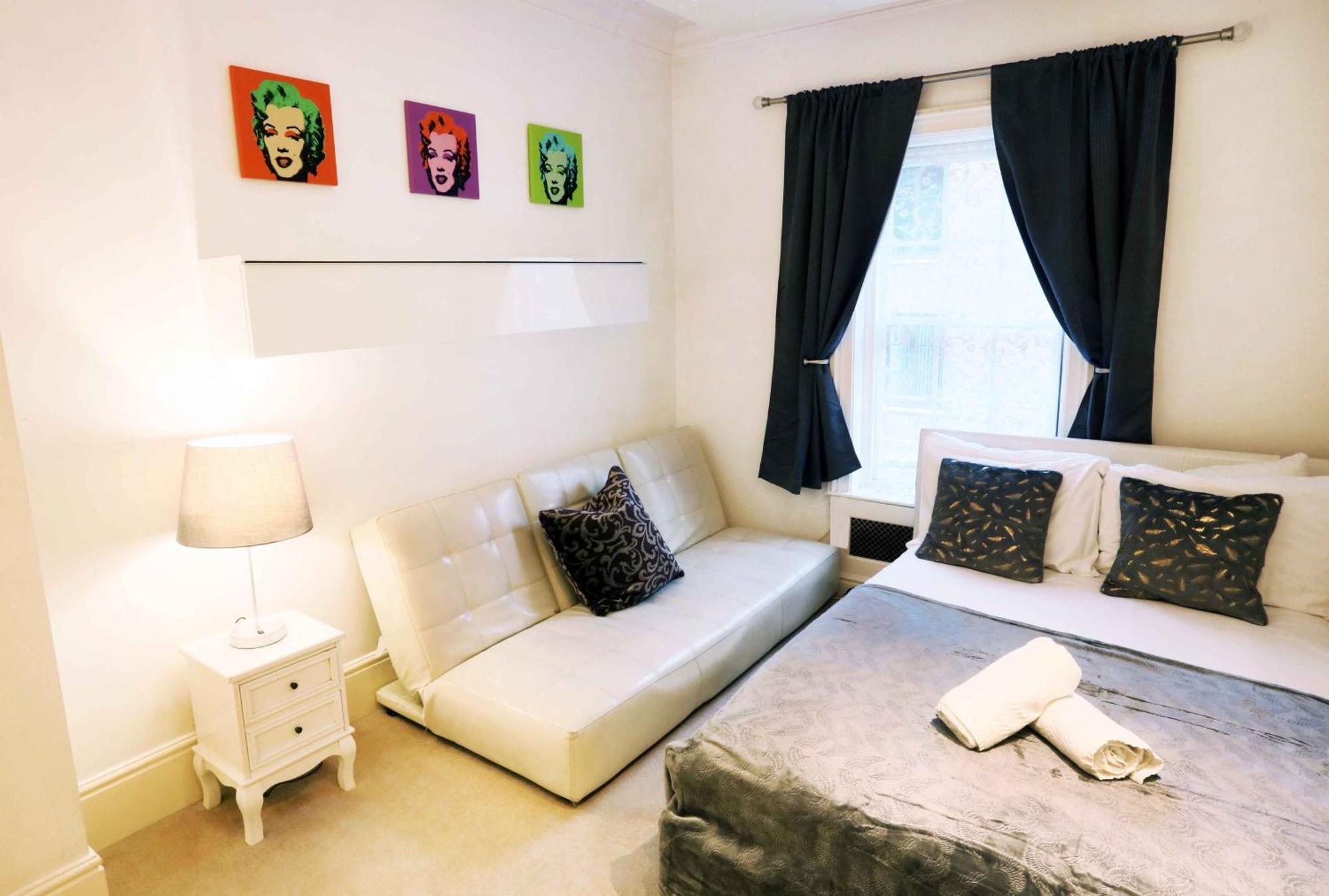 Piccadilly Circus Suites London Exterior photo